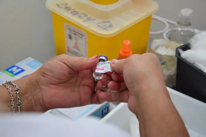 dengue-vacuna-696x465 (1)