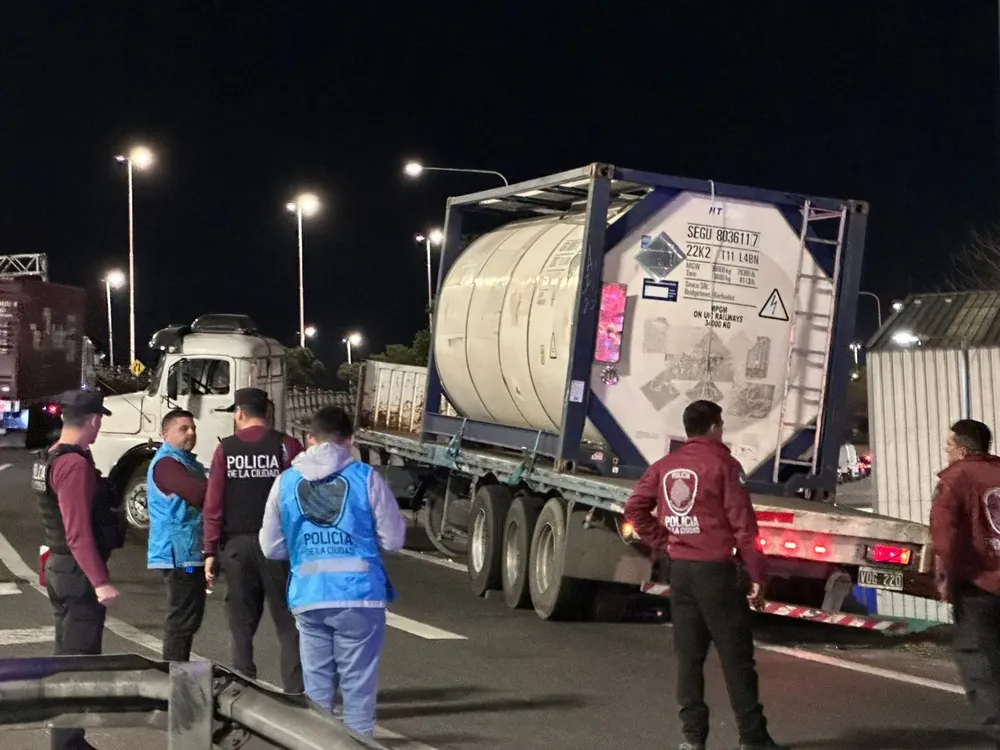 14b39a70-6aa3-4e92-a2a6-4c2232a3055a