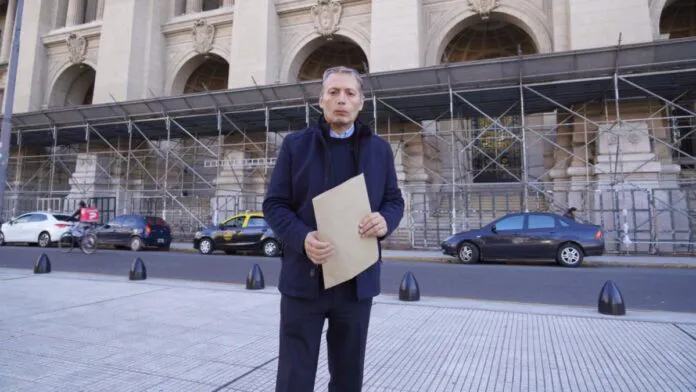 Fernando-Gray-SUBE-696x392 (1)