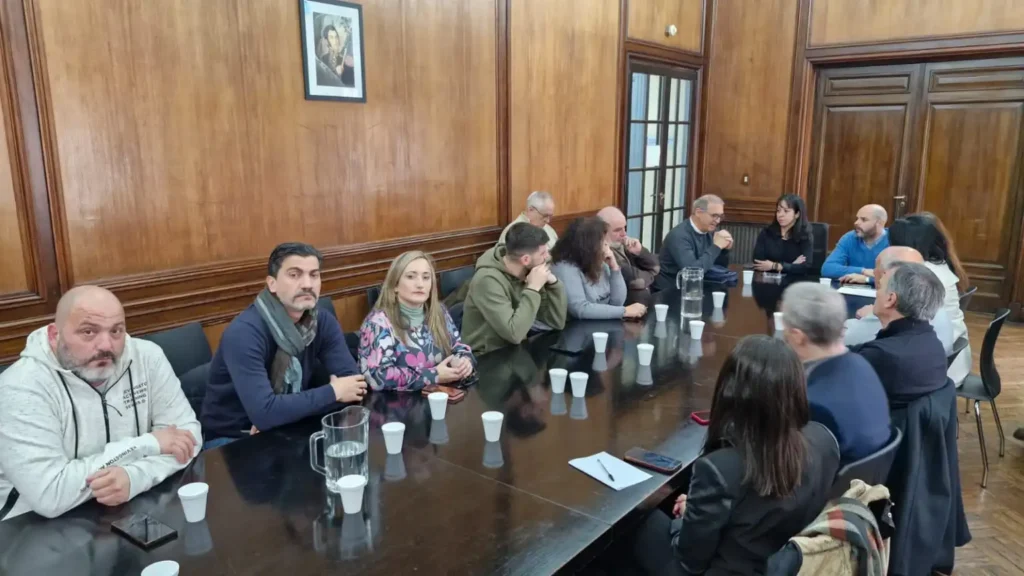 paritaria-de-estatales-1024x576