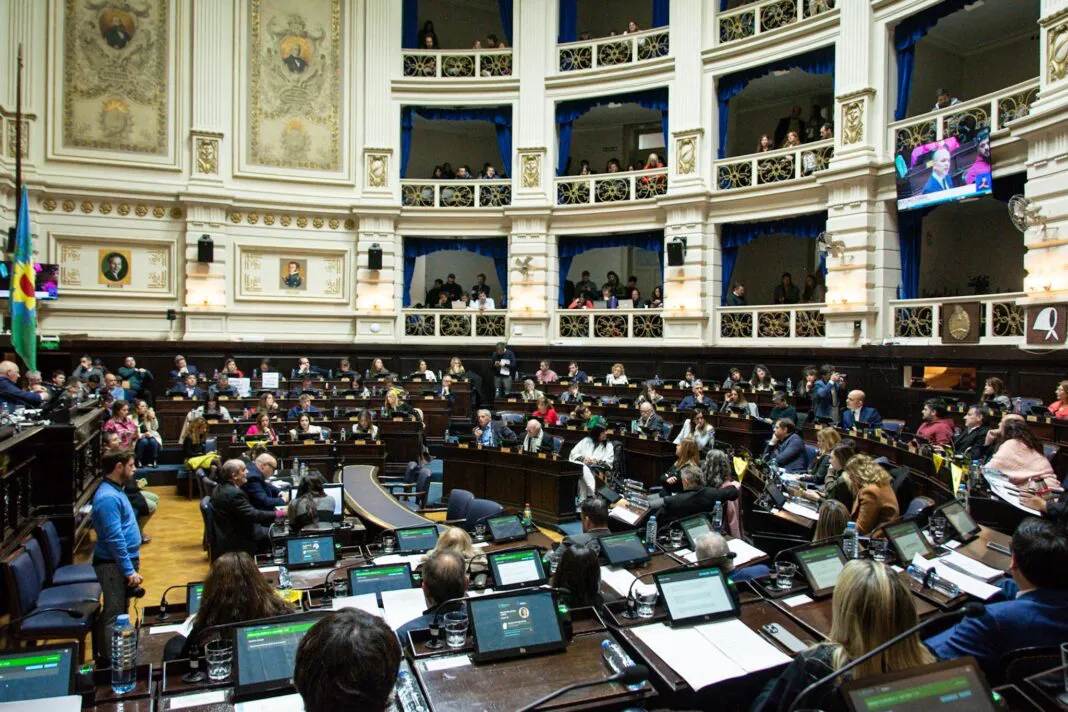 Legislatura-1-1068x712