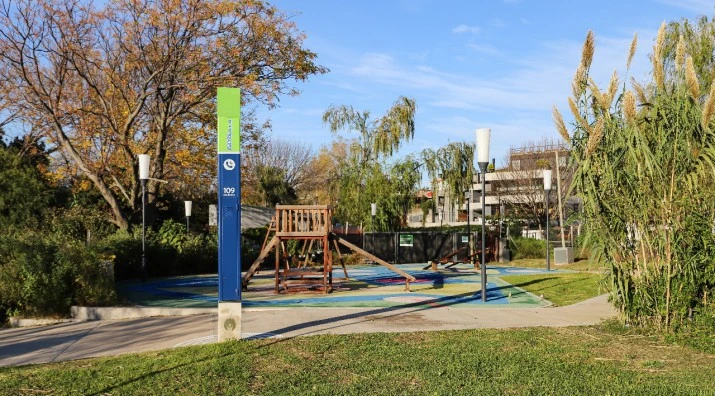 6839bb295377d_715_396!